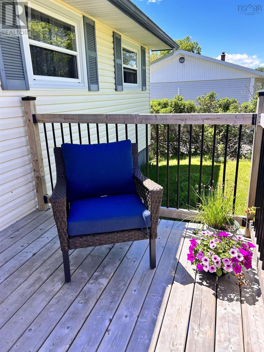 18 Oak Crescent - 35