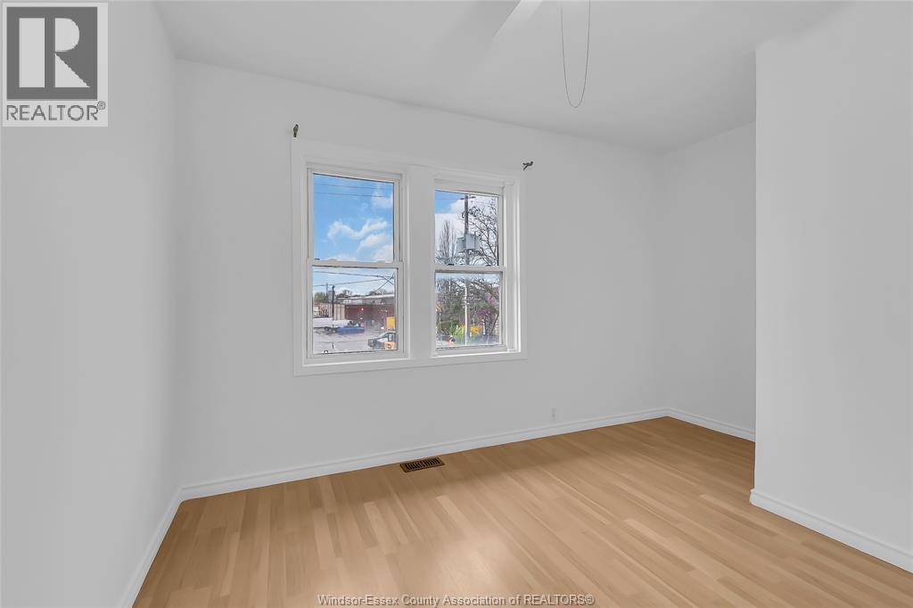 1448 WYANDOTTE STREET West - 16