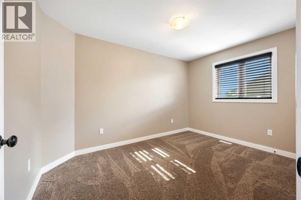 7408 29 Street — photo 15