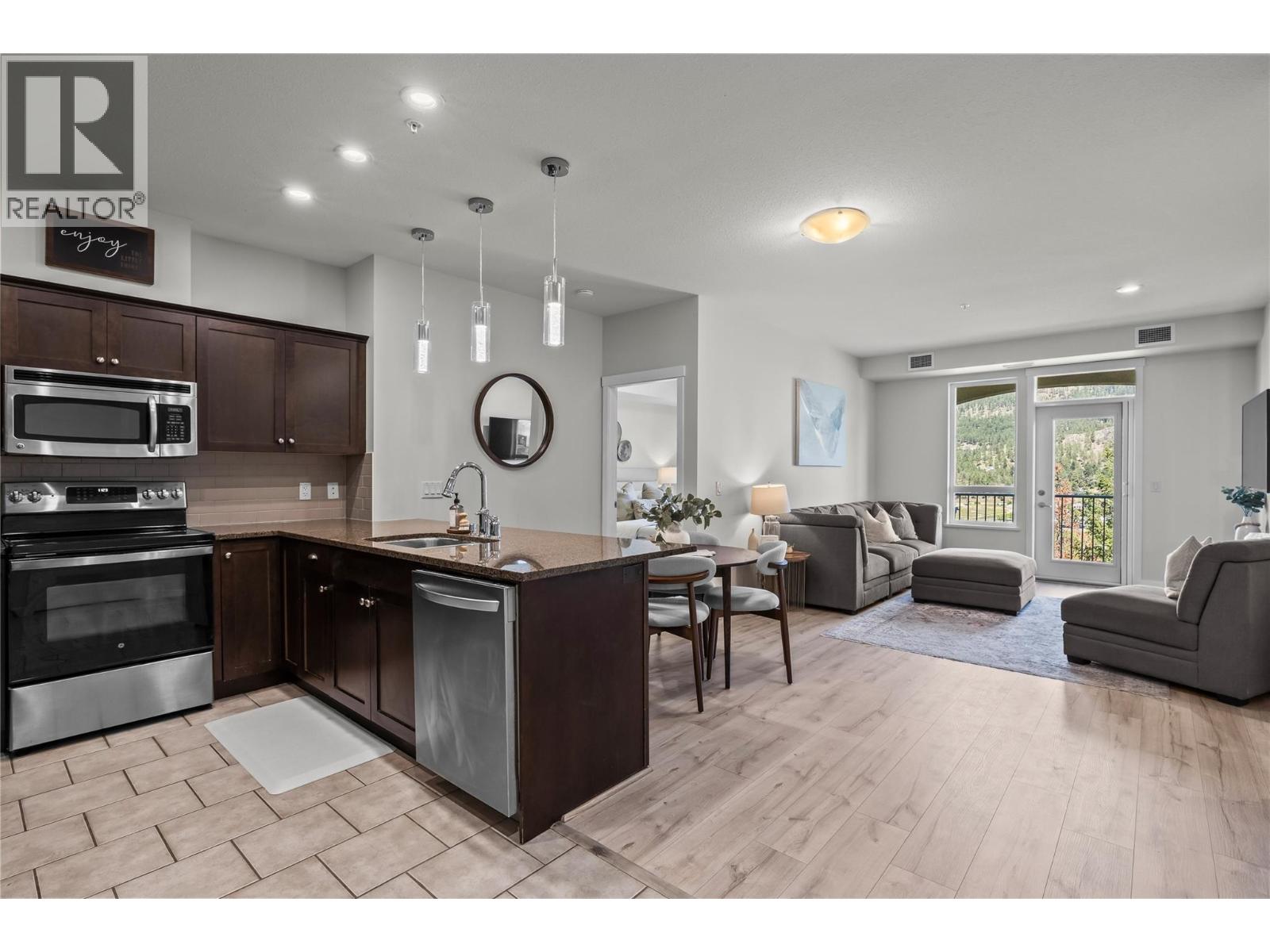 1112 2210 Upper Sundance Drive, West Kelowna