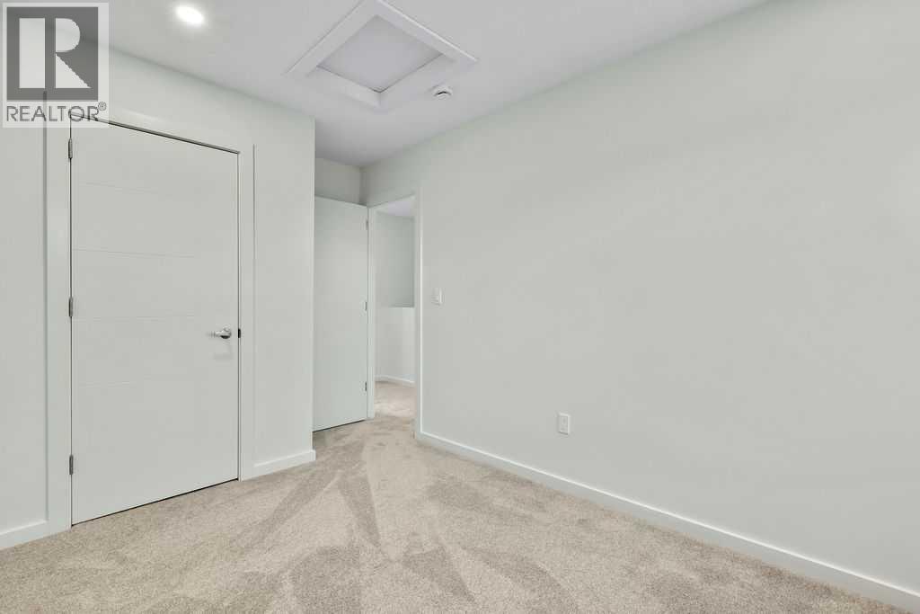 407 Strathcona Circle - 21