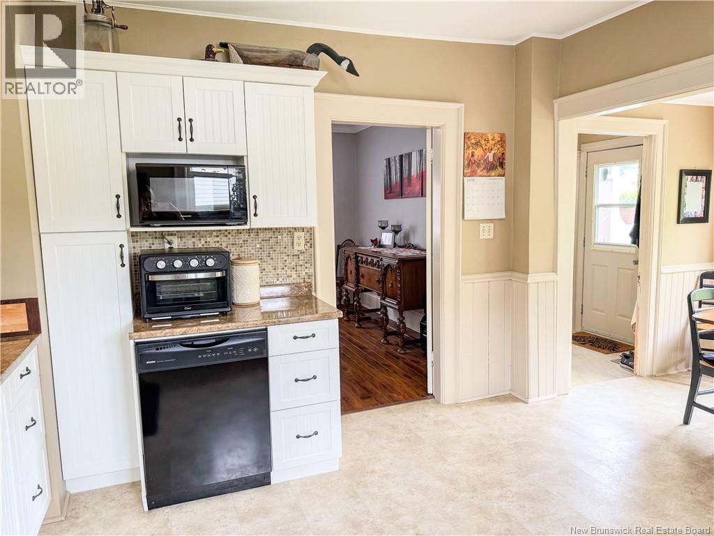 884 Main Street - 13