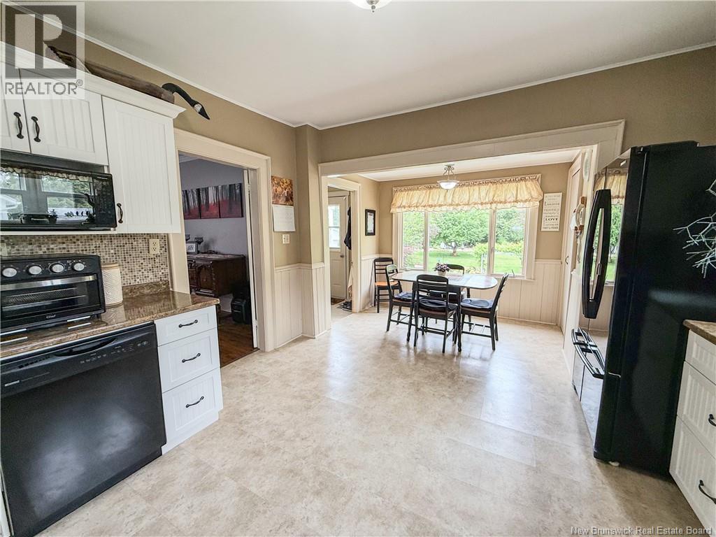 884 Main Street - 16