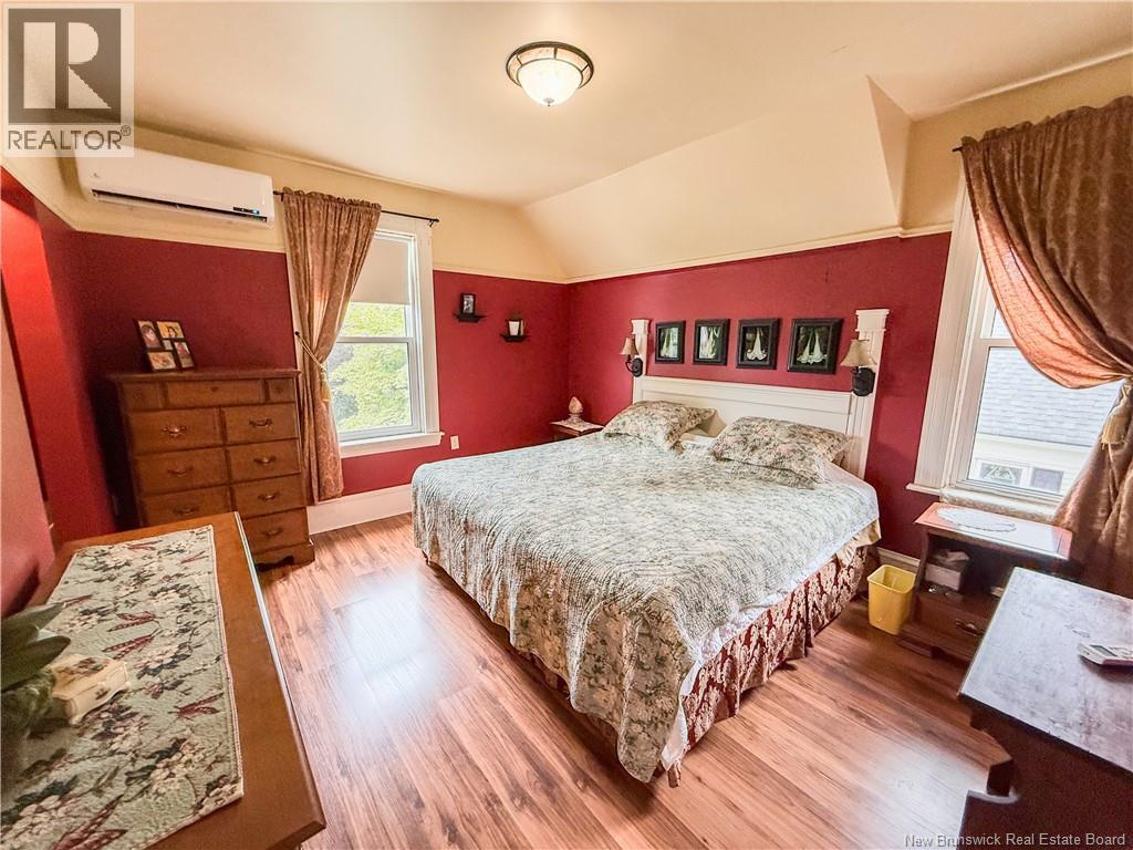 884 Main Street - 25