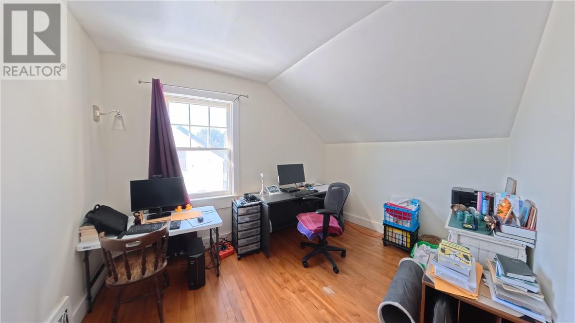 1021 Crescent Street Unit# A - 11