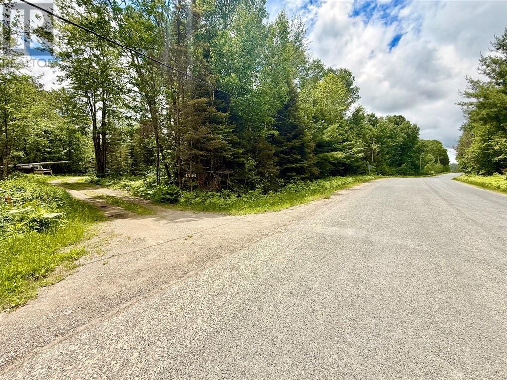 460 Old Webbwood Road, Espanola — photo 2