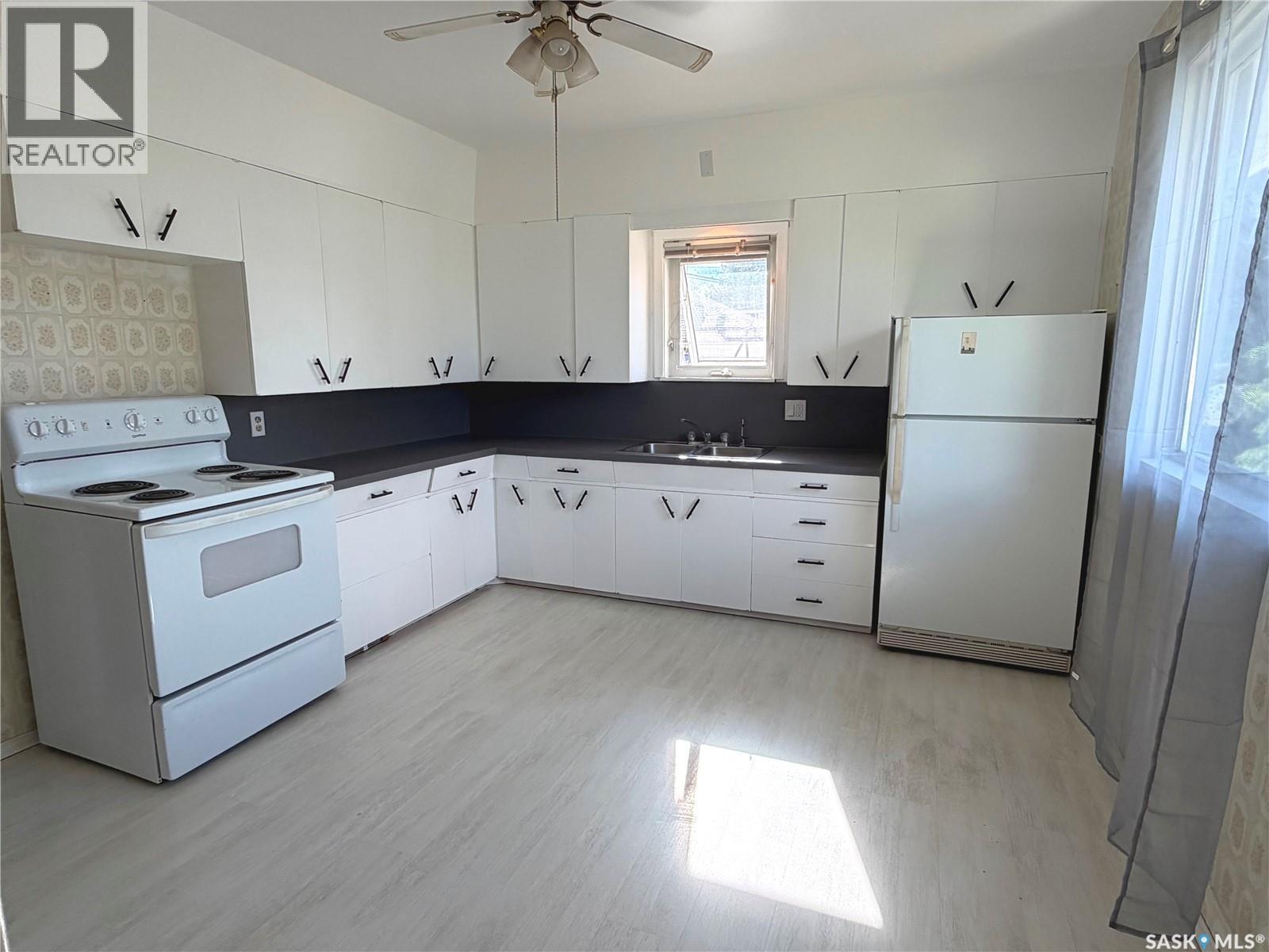 206 Watson STREET - 10