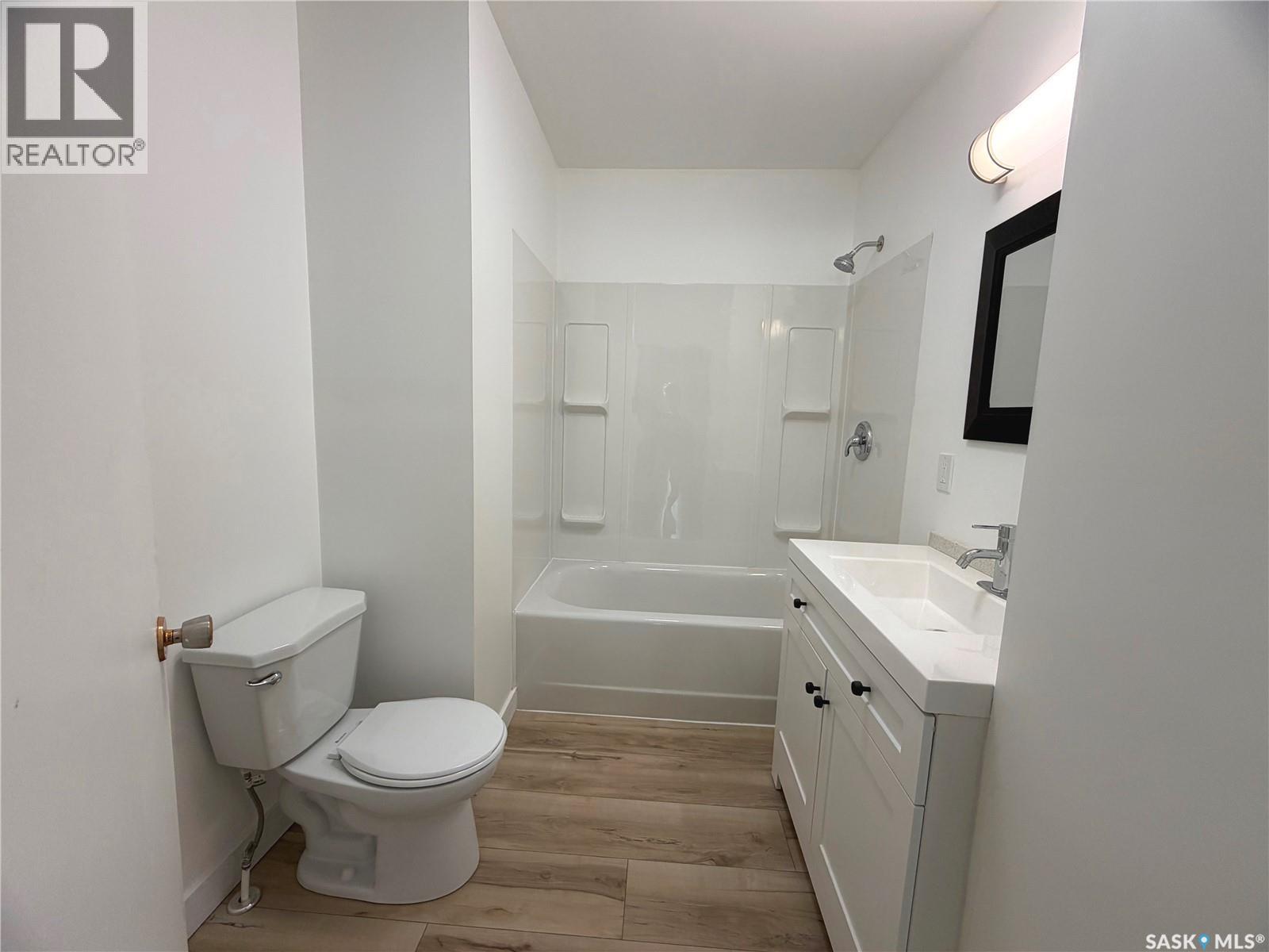 206 Watson STREET - 9