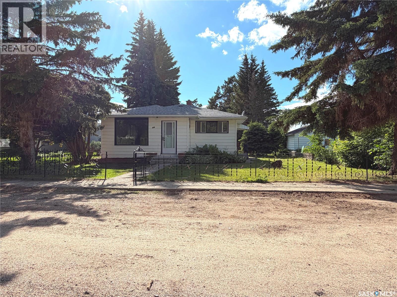 206 Watson STREET - 1