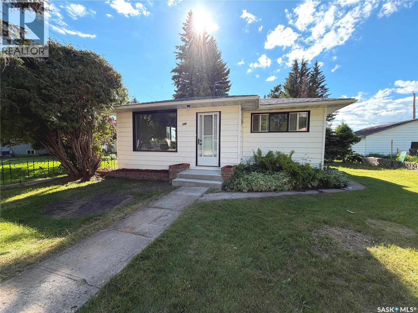 206 Watson STREET - 2