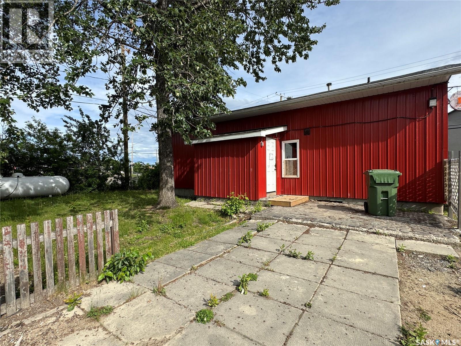 516 La Ronge AVENUE — photo 17