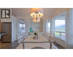 Kitchen - 7345 Pointe Sage Drive, Coldstream, BC V1B4A5 Photo 19