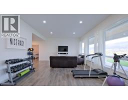 7345 Pointe Sage Drive, Coldstream, BC V1B4A5 Photo 39