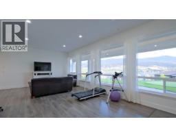 7345 Pointe Sage Drive, Coldstream, BC V1B4A5 Photo 37