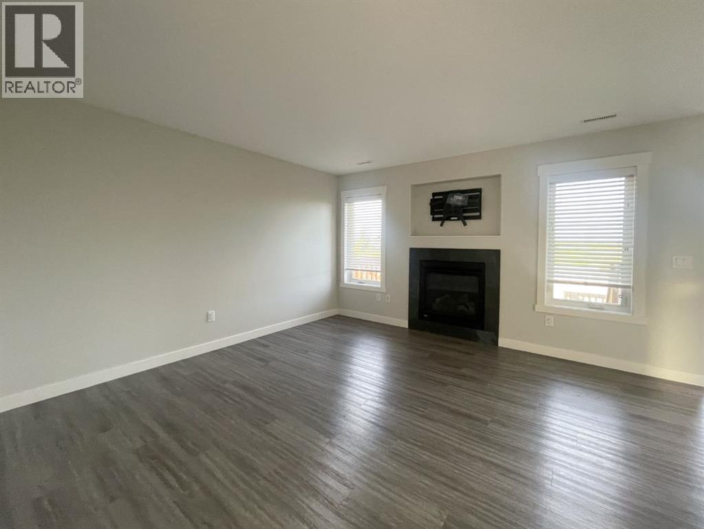 9521 88 Street - 12