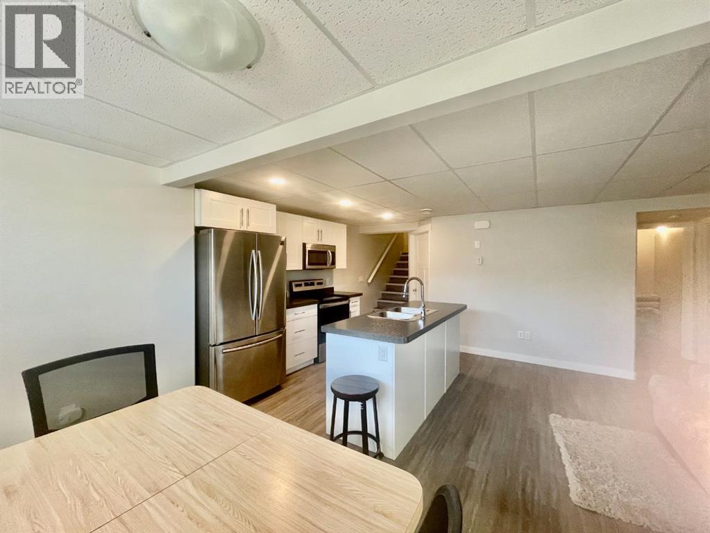 9521 88 Street - 39
