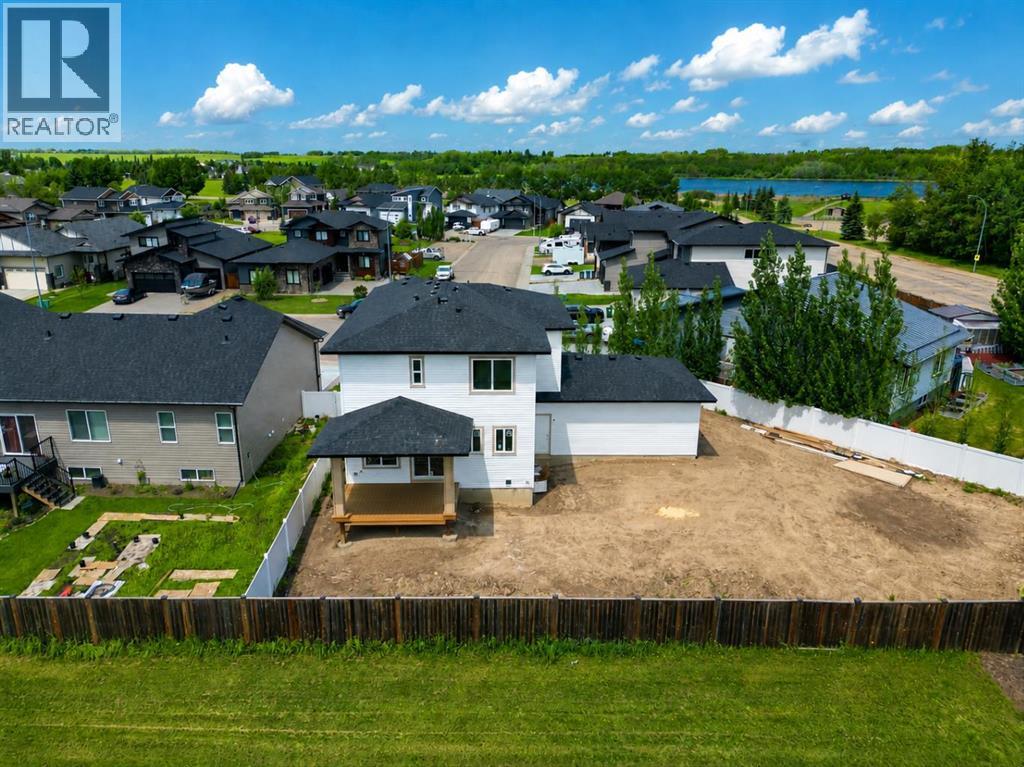 14 Napoleon Meadows Way, Innisfail