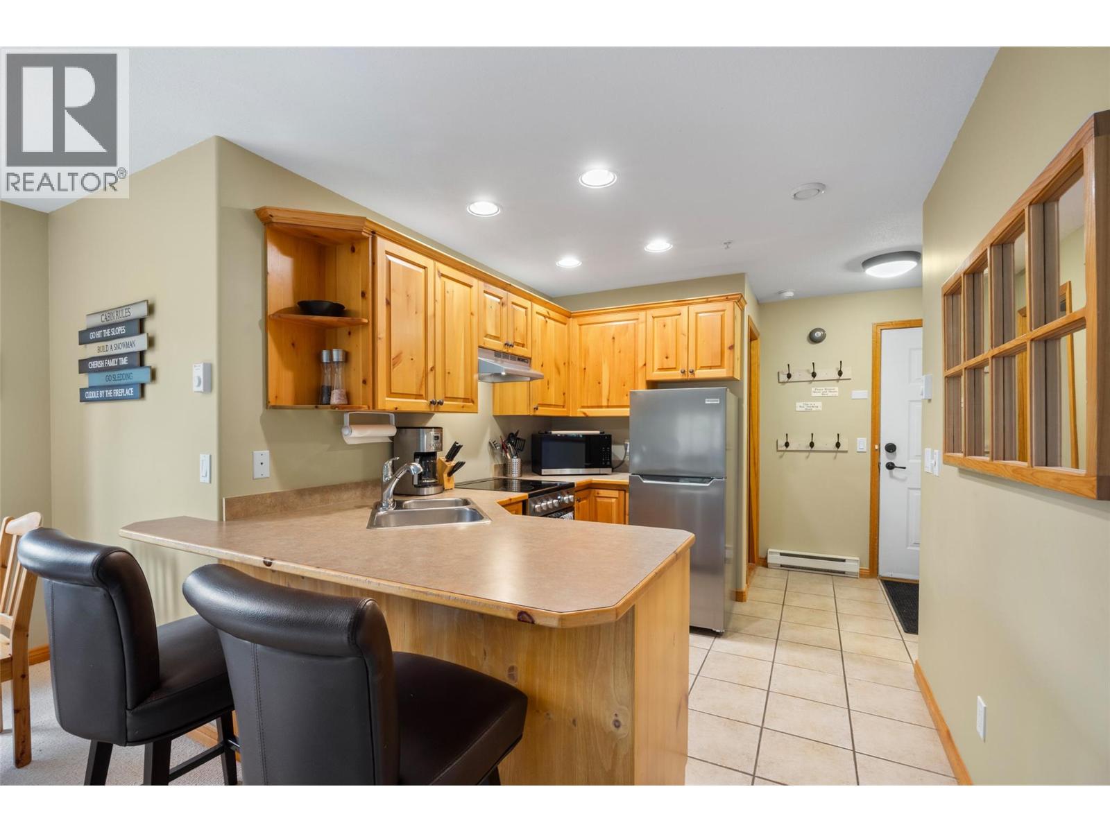 #38 3320 Village Place - 5