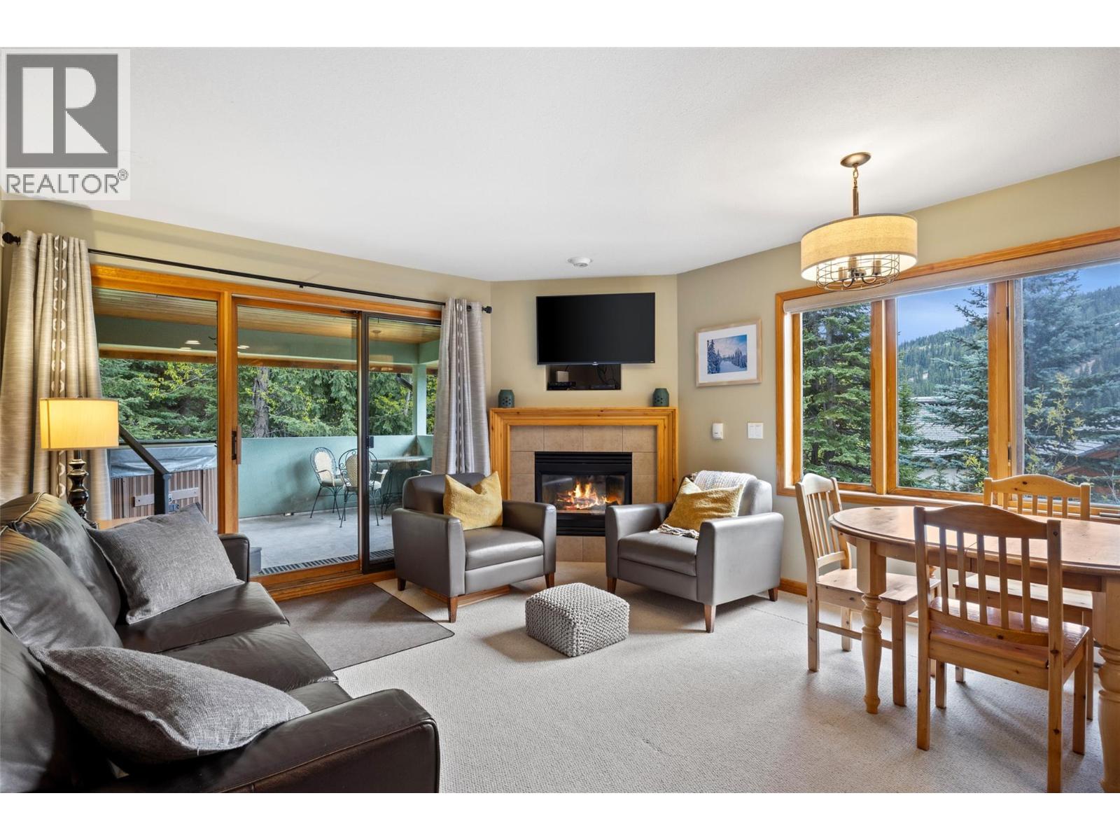 #38 3320 Village Place - 6