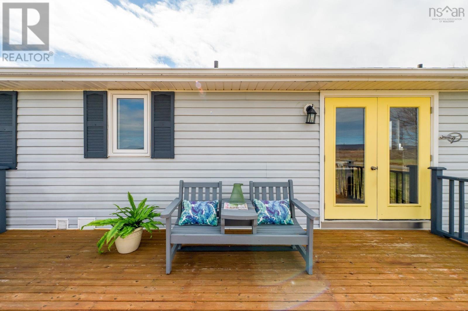 789 Canard Street - 39