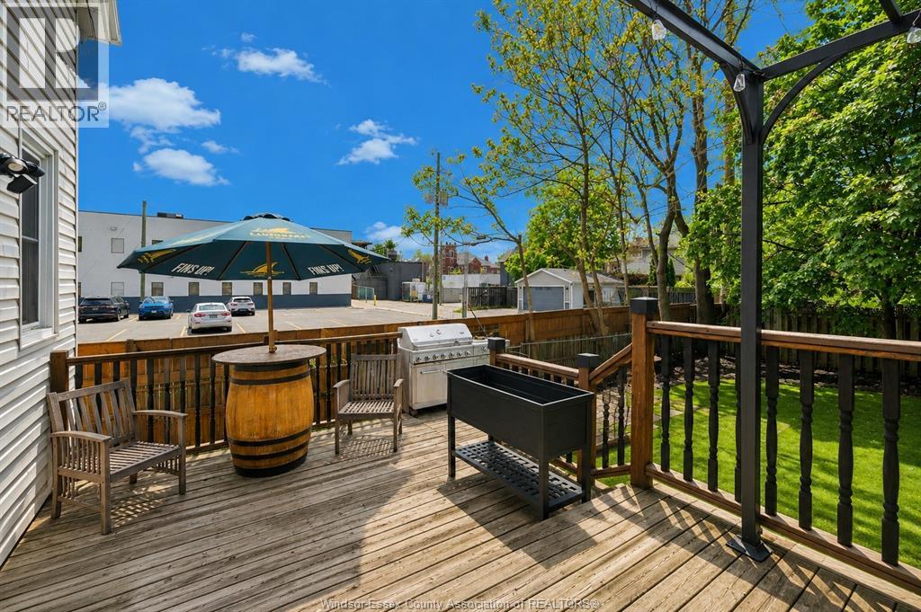 521 WINDERMERE - 32