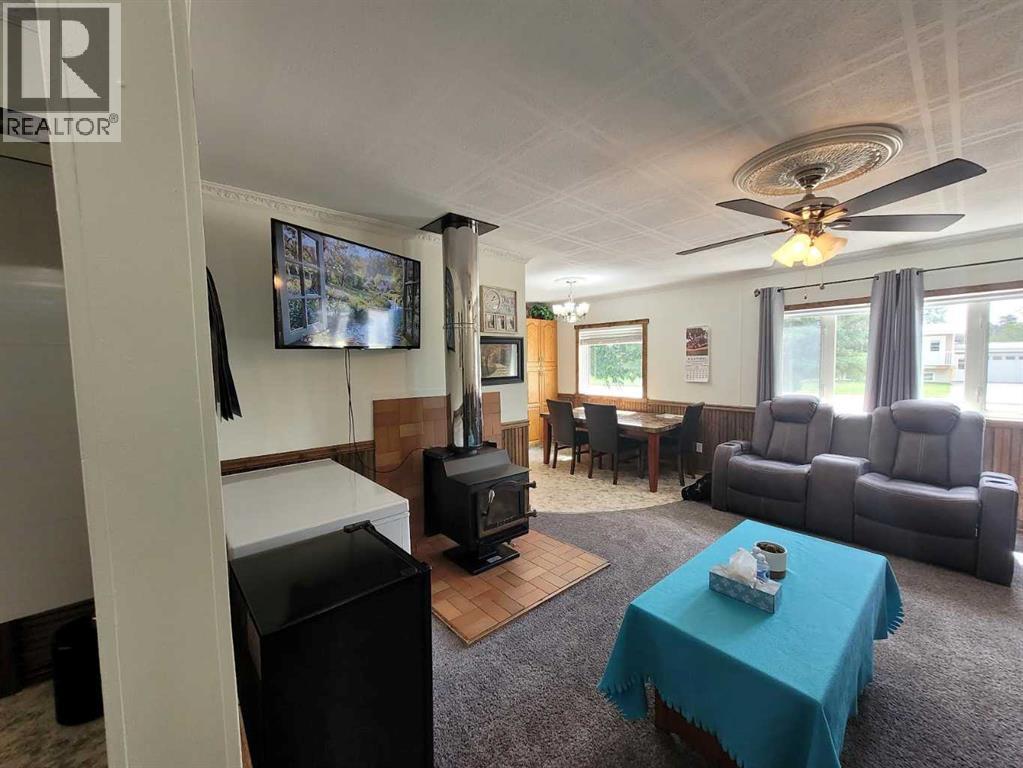 616 3rd Avenue N - 3