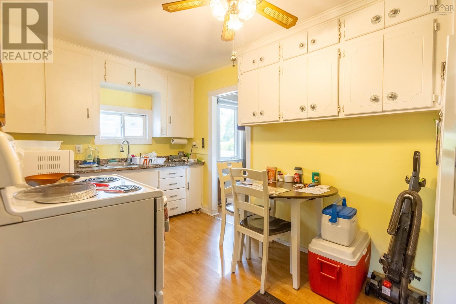 2367 Athol Road - 16