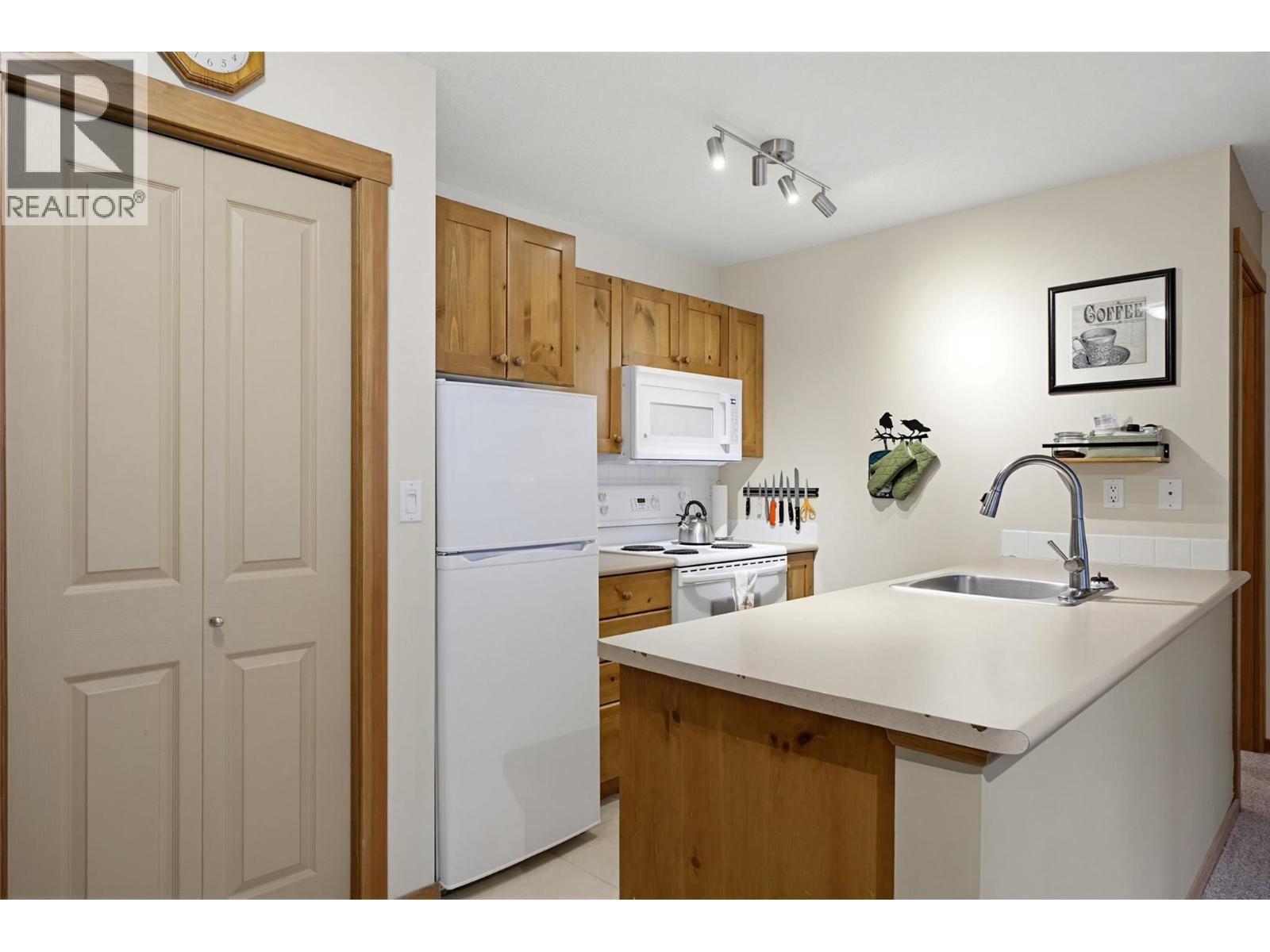 #309 3190 Creekside Way - 3