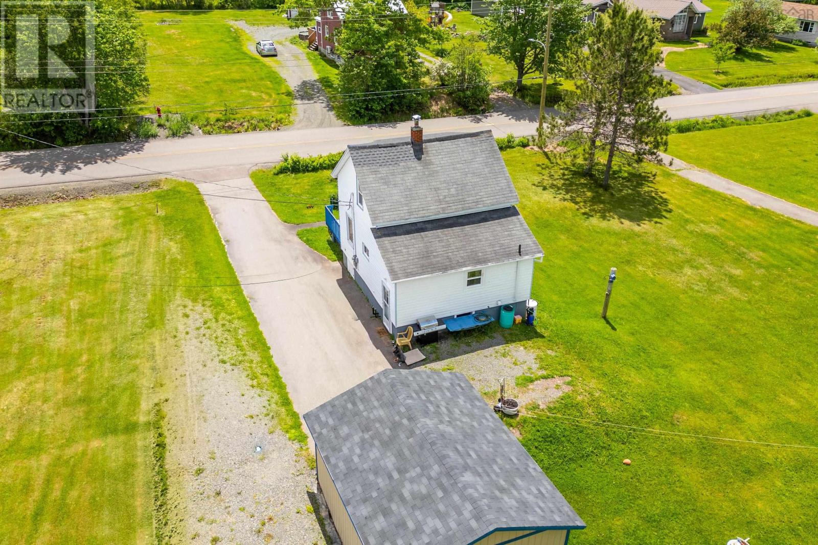2367 Athol Road - 41