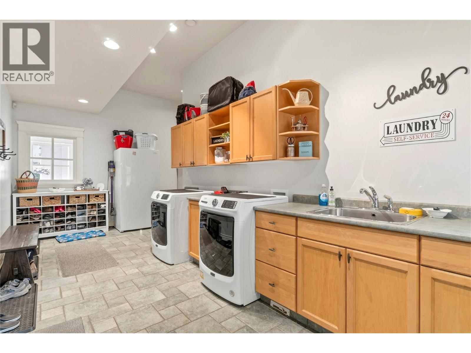 2307 5 Avenue SE - 69