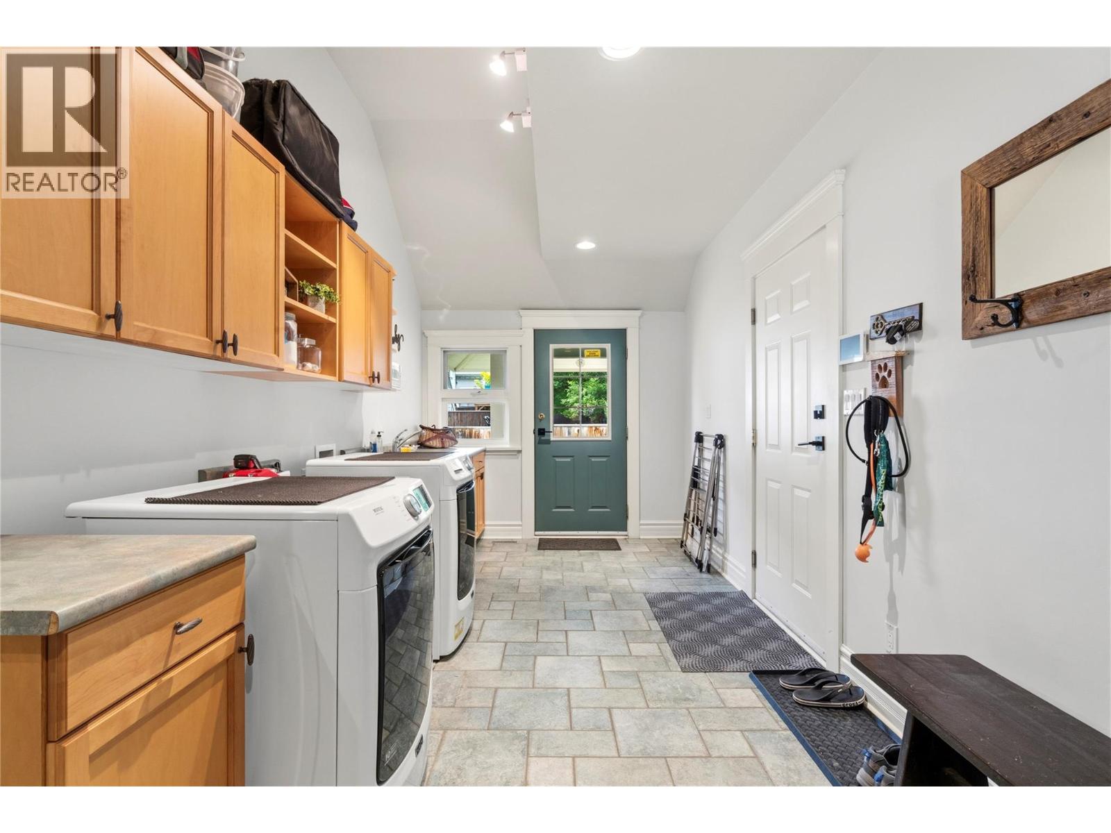 2307 5 Avenue SE - 68