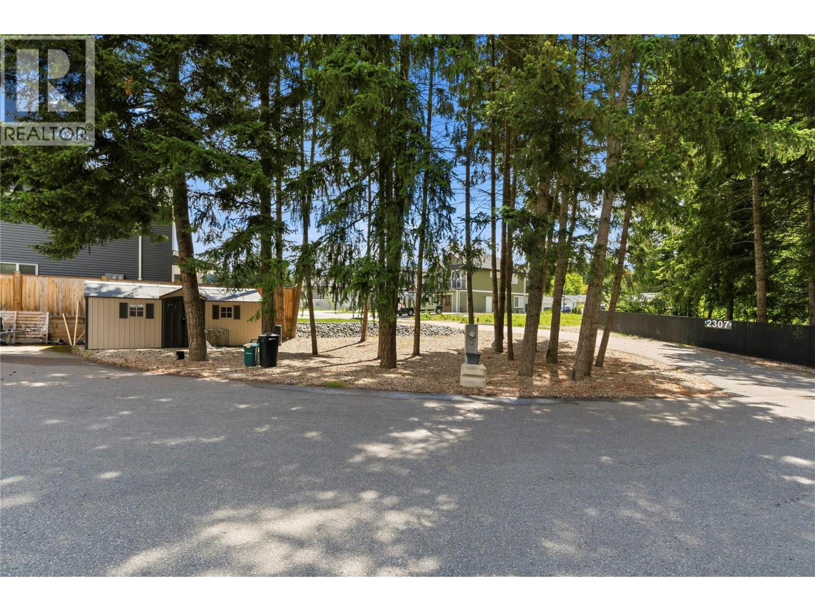 2307 5 Avenue SE - 11
