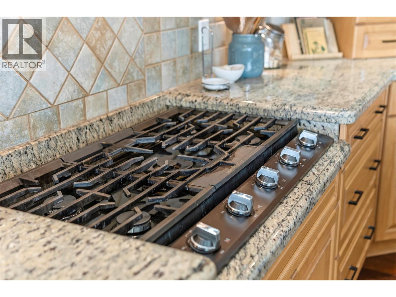 2307 5 Avenue SE - 37