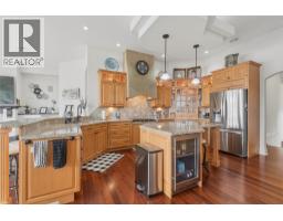 2307 5 Avenue Se, Salmon Arm, BC V1E1K9 Photo 32