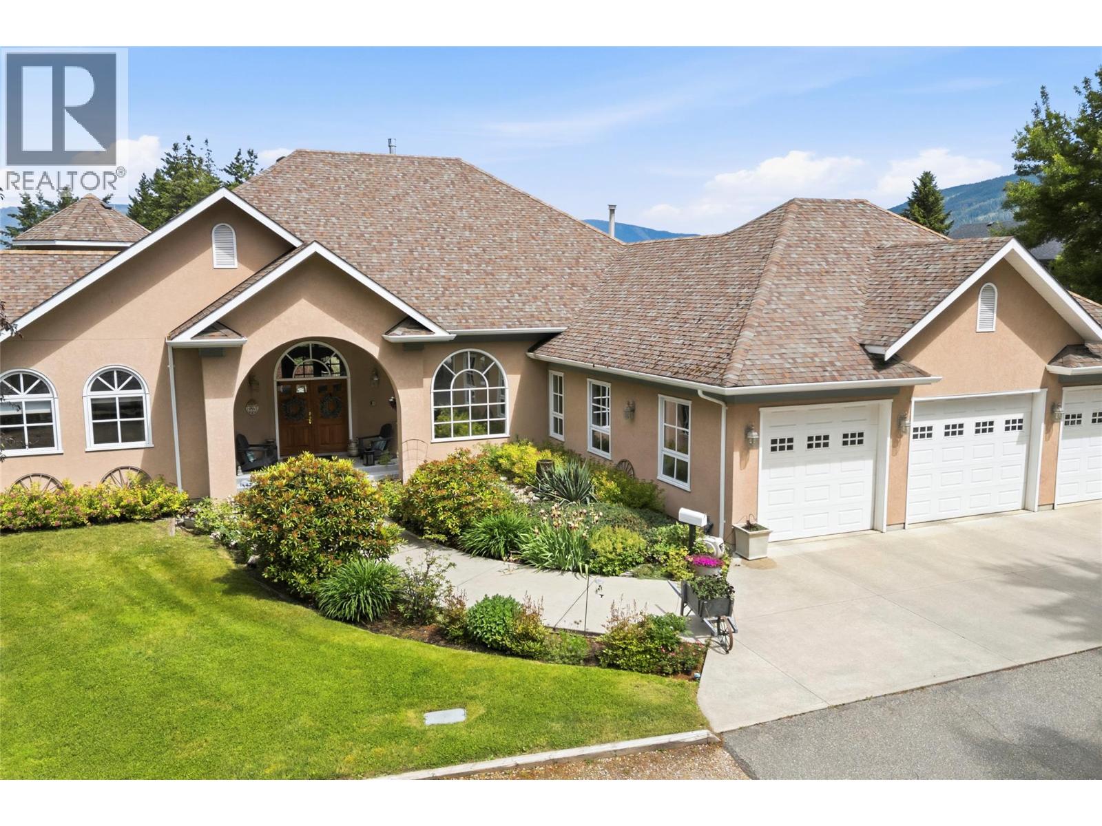 2307 5 Avenue SE - 99