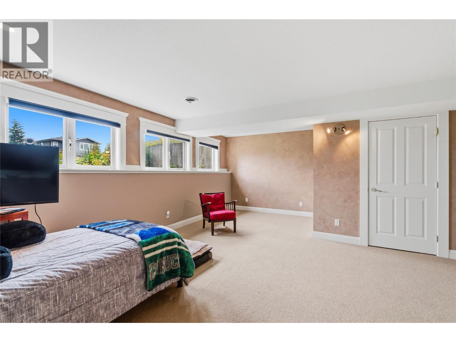 2307 5 Avenue SE - 75