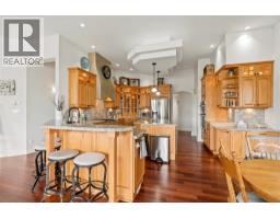 2307 5 Avenue Se, Salmon Arm, BC V1E1K9 Photo 43