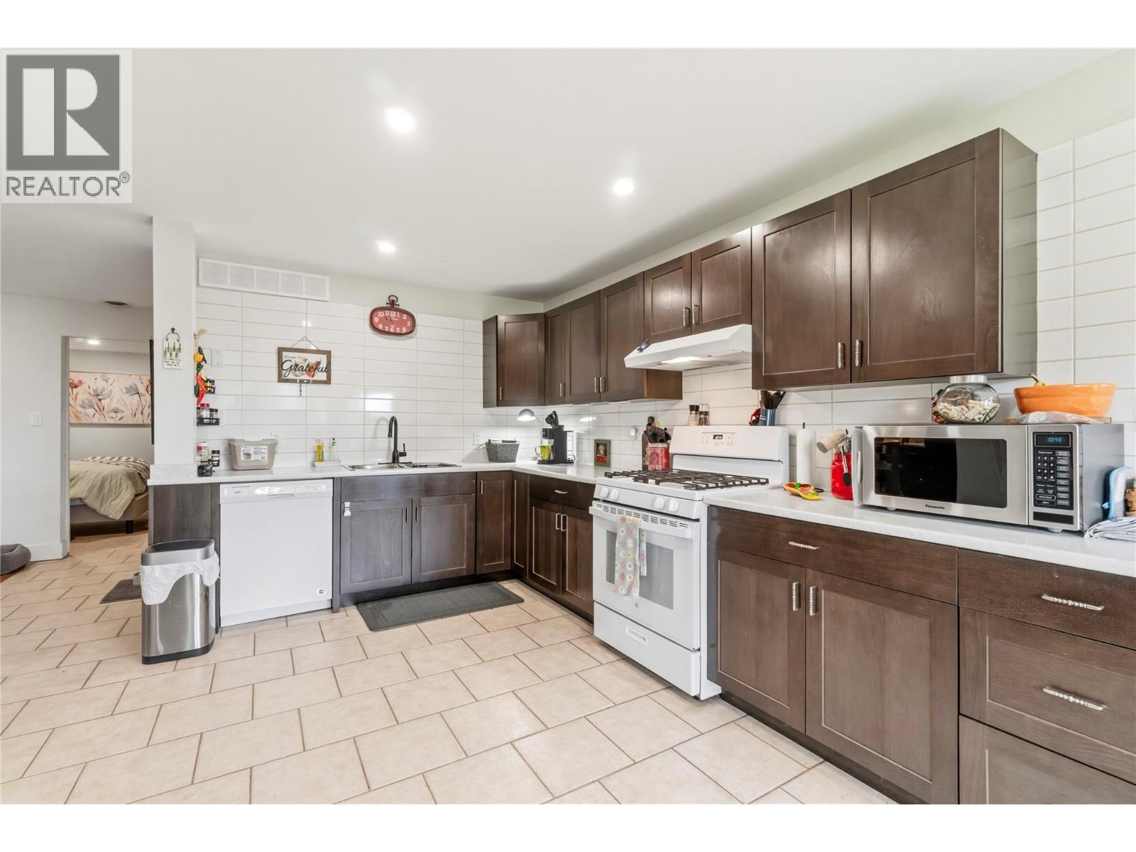 2307 5 Avenue SE - 89