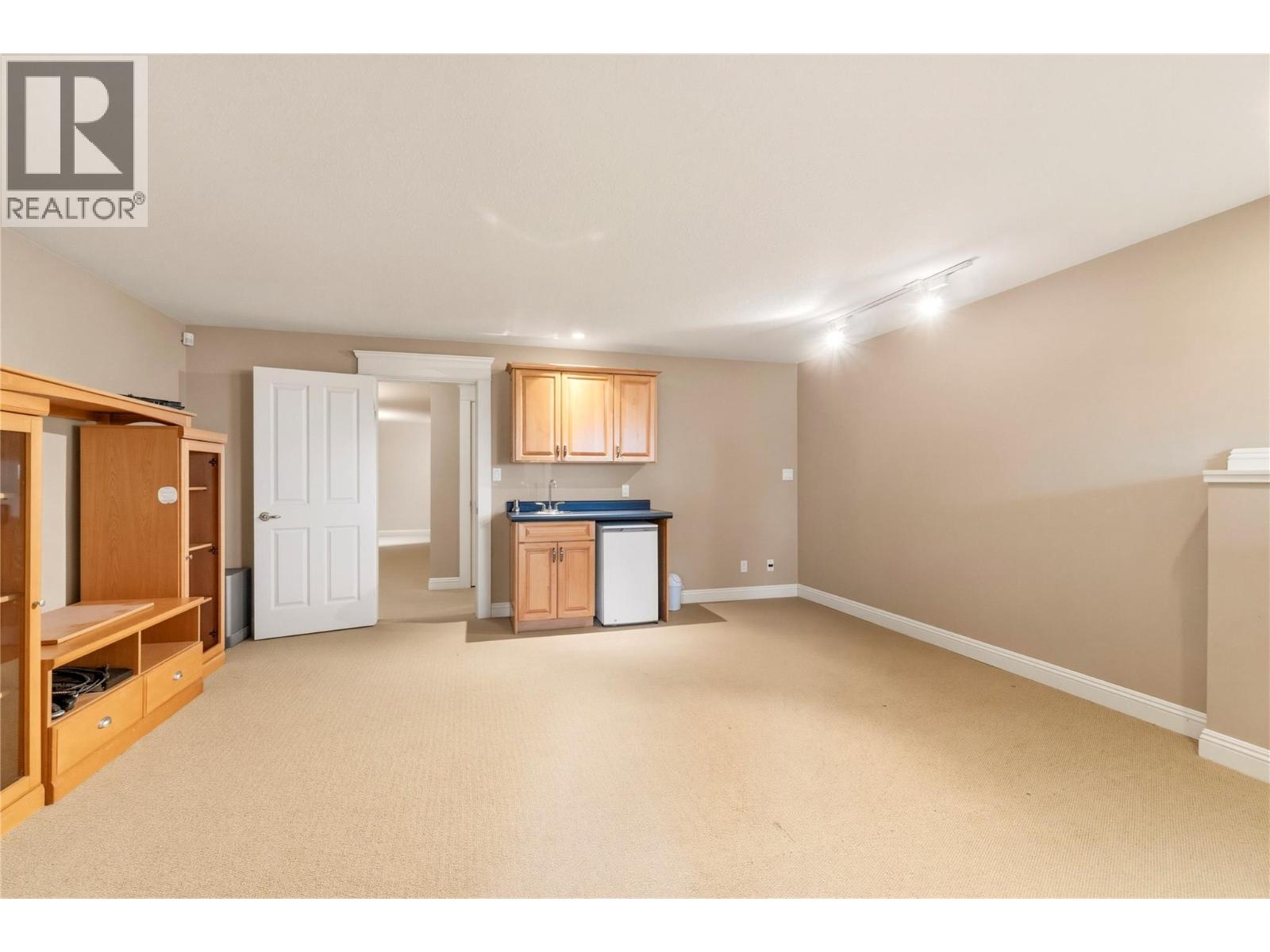 2307 5 Avenue SE - 77