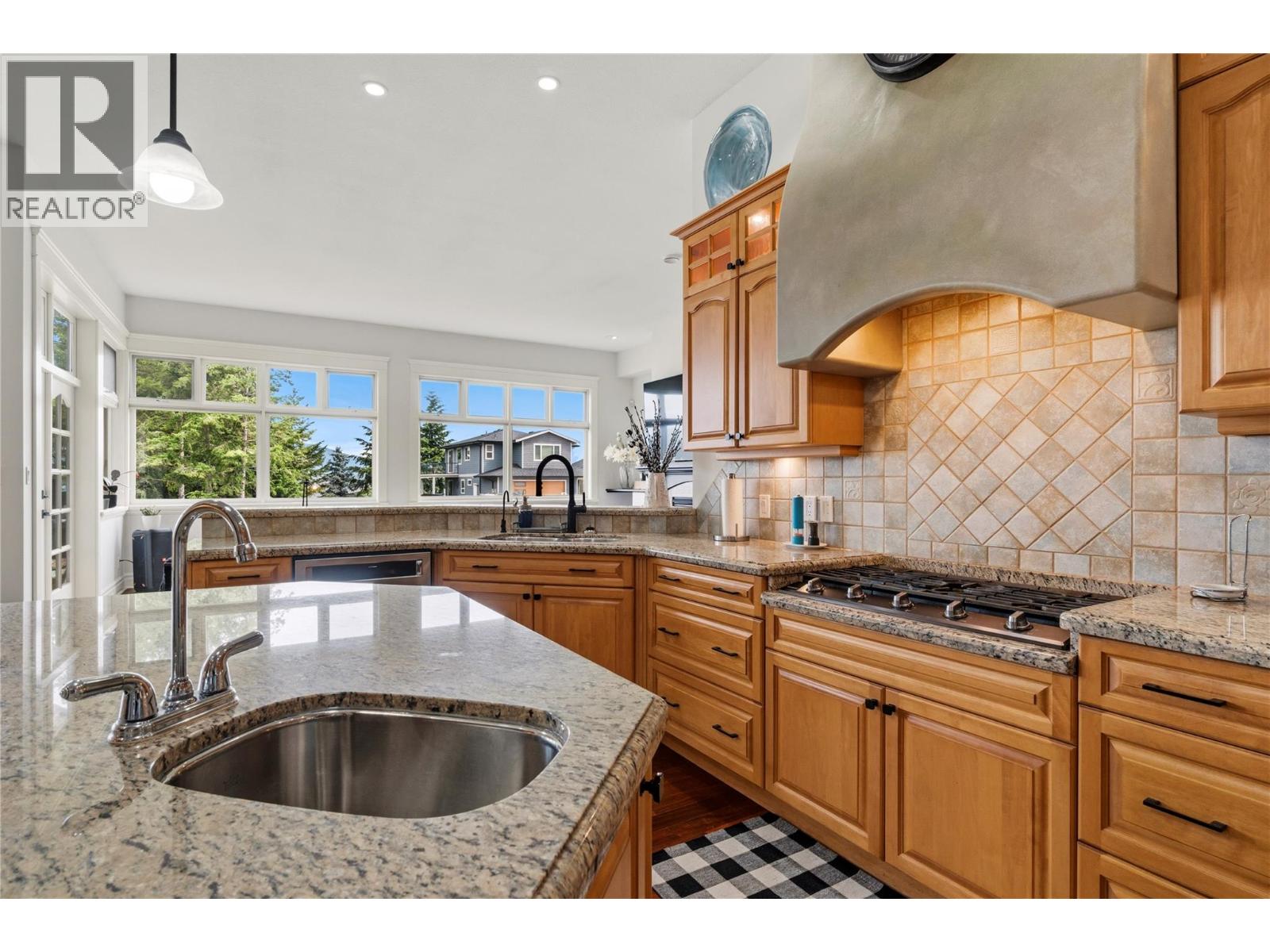 2307 5 Avenue SE - 38