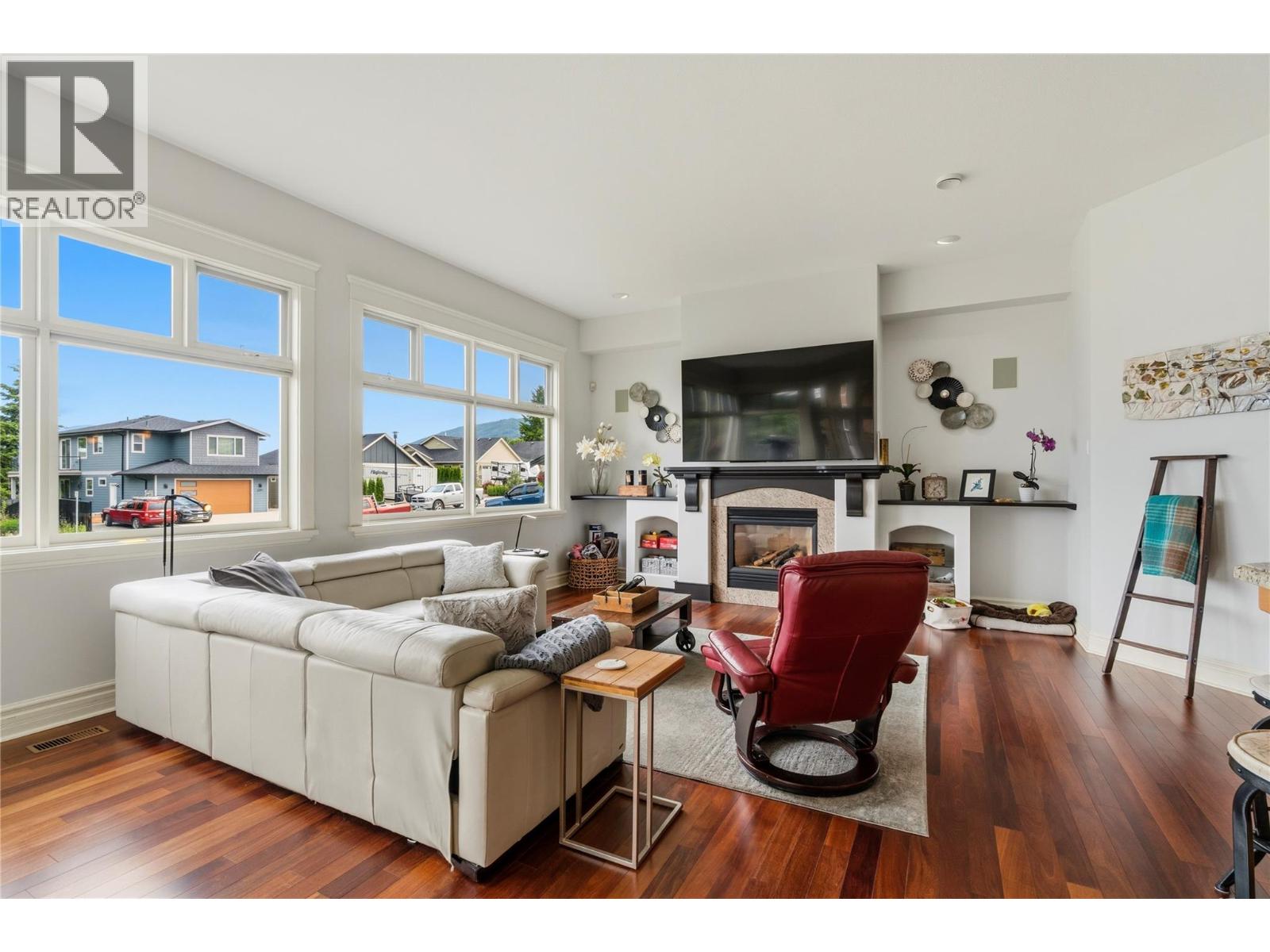 2307 5 Avenue SE - 45