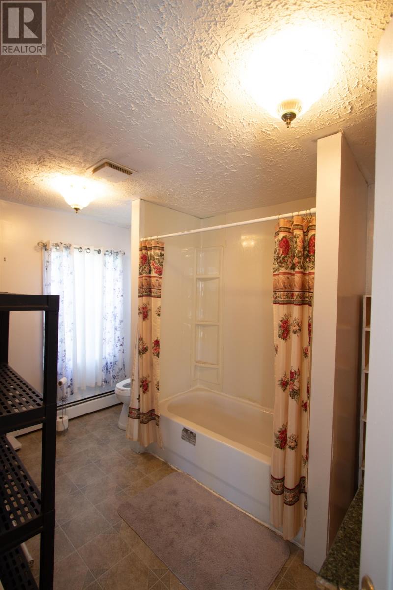 41 St. Lawrence Street - 8