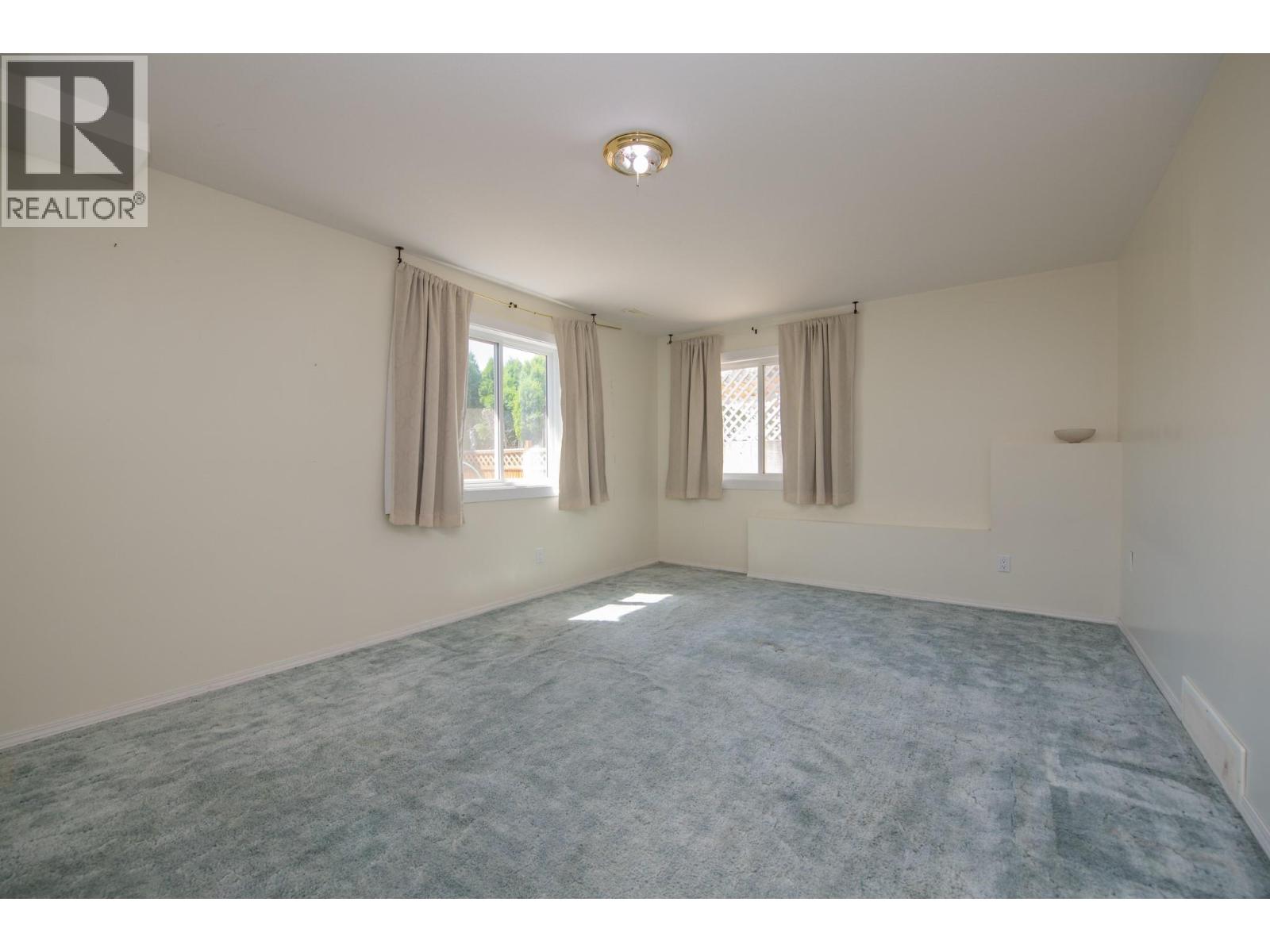  4300 Wellington Drive, Vernon