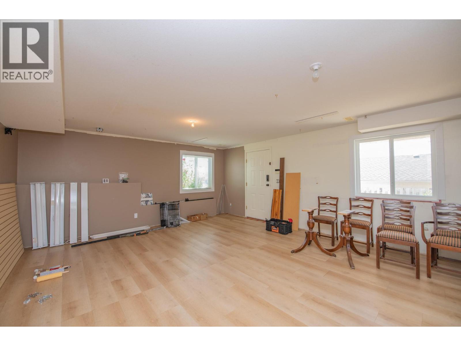  4300 Wellington Drive, Vernon