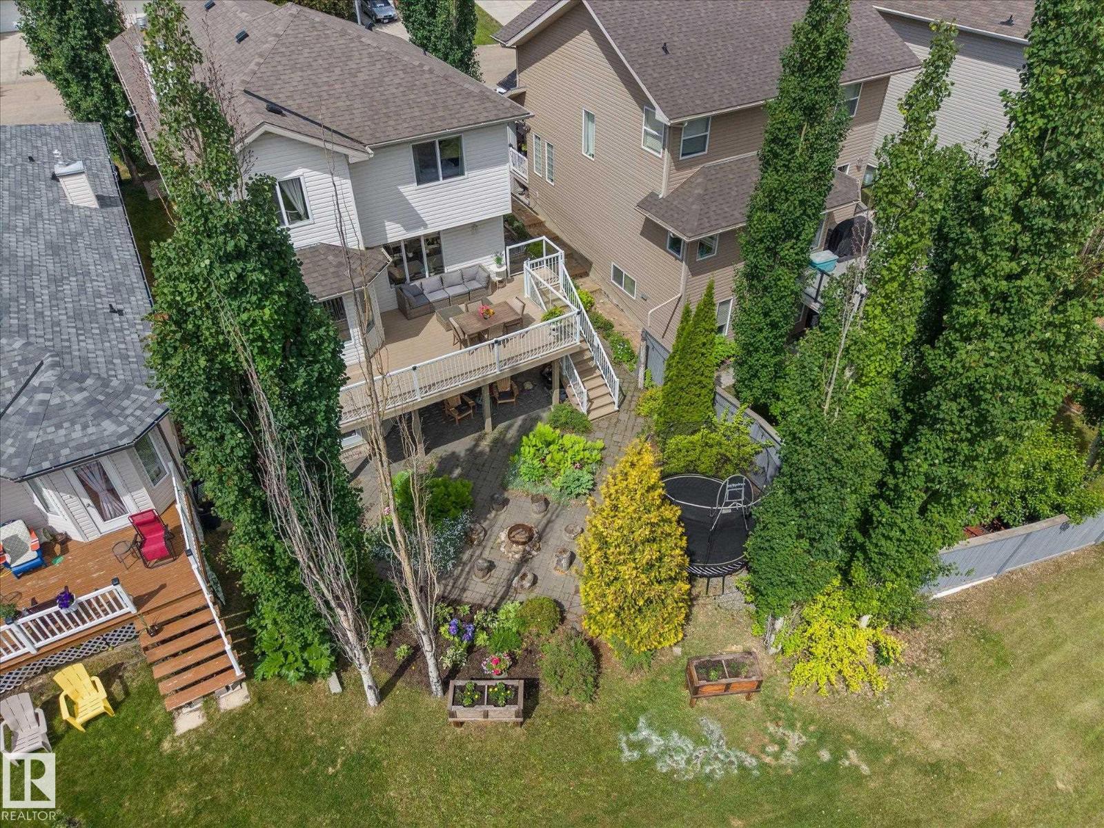 33 GRAYRIDGE CR — photo 50