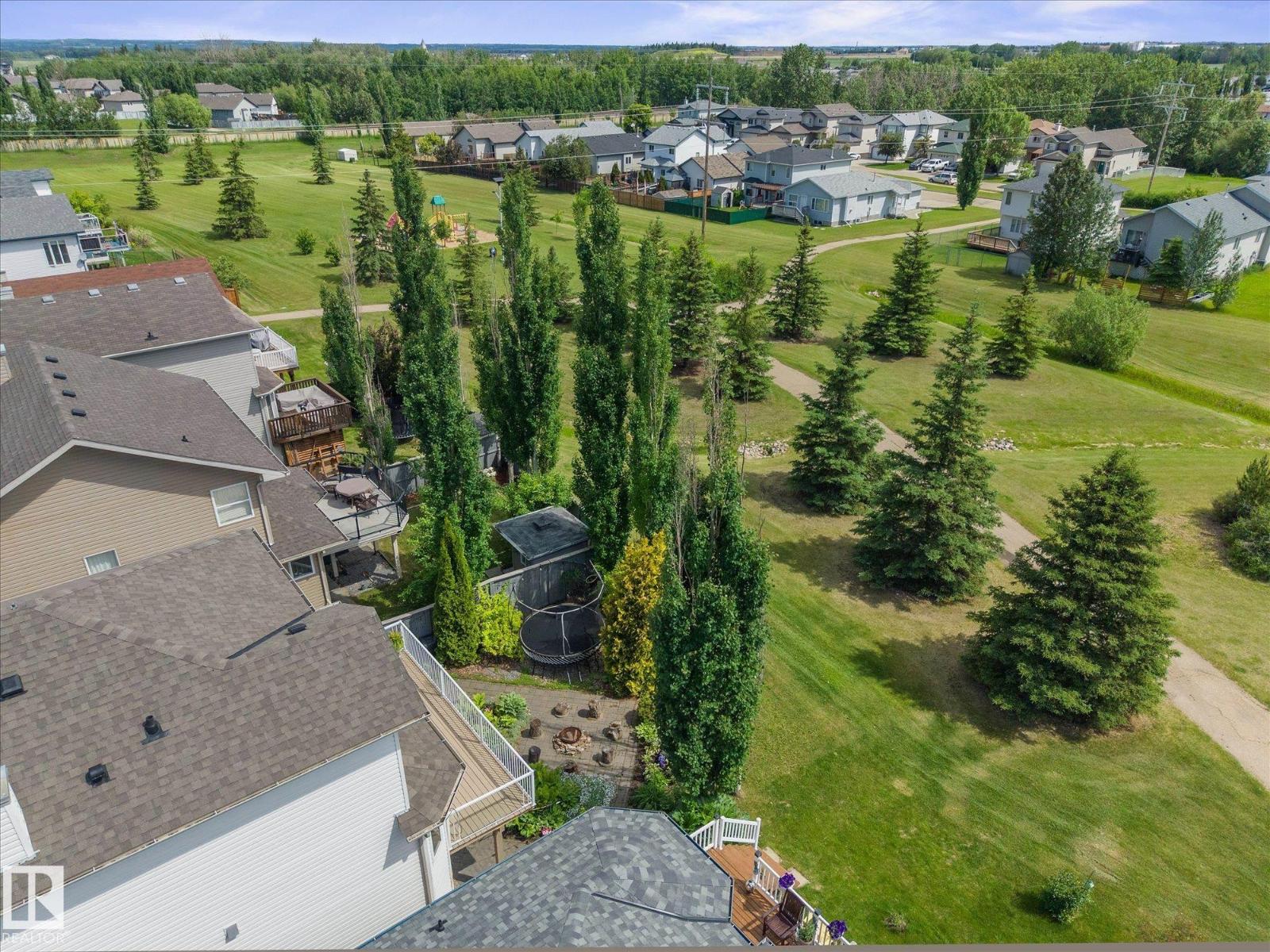 33 GRAYRIDGE CR — photo 52