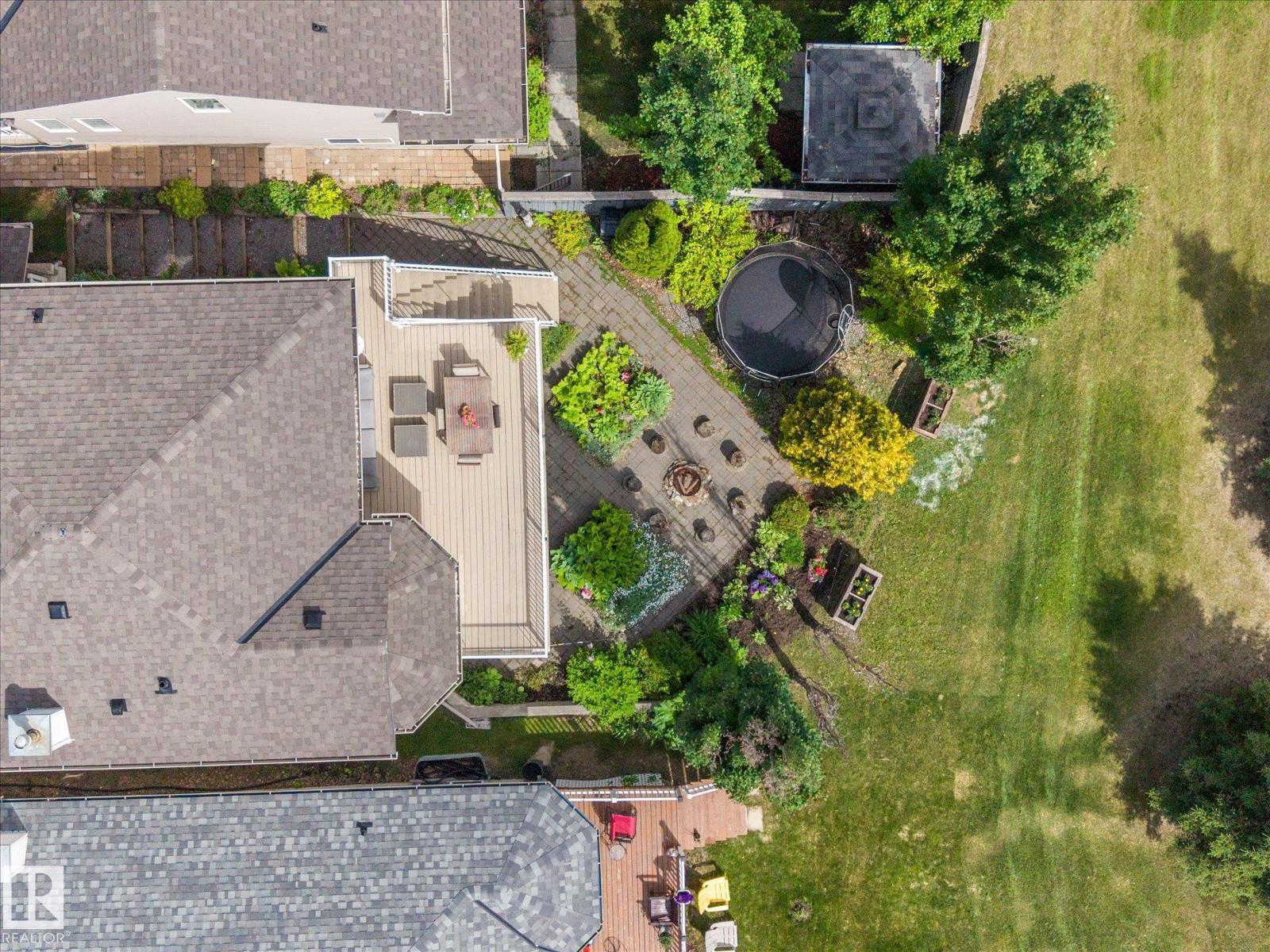 33 GRAYRIDGE CR — photo 49