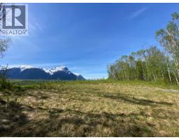 6048 Six Mile Road, Hazelton, BC V0J1Y1 Photo 14