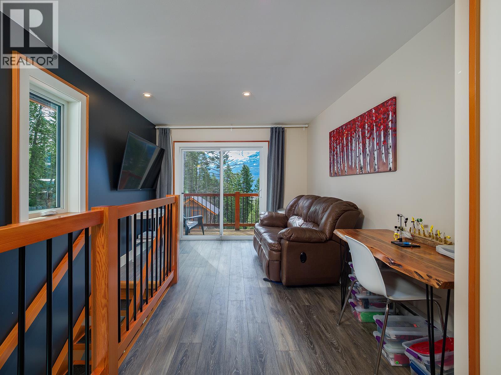 1360 Campbell Road - 21