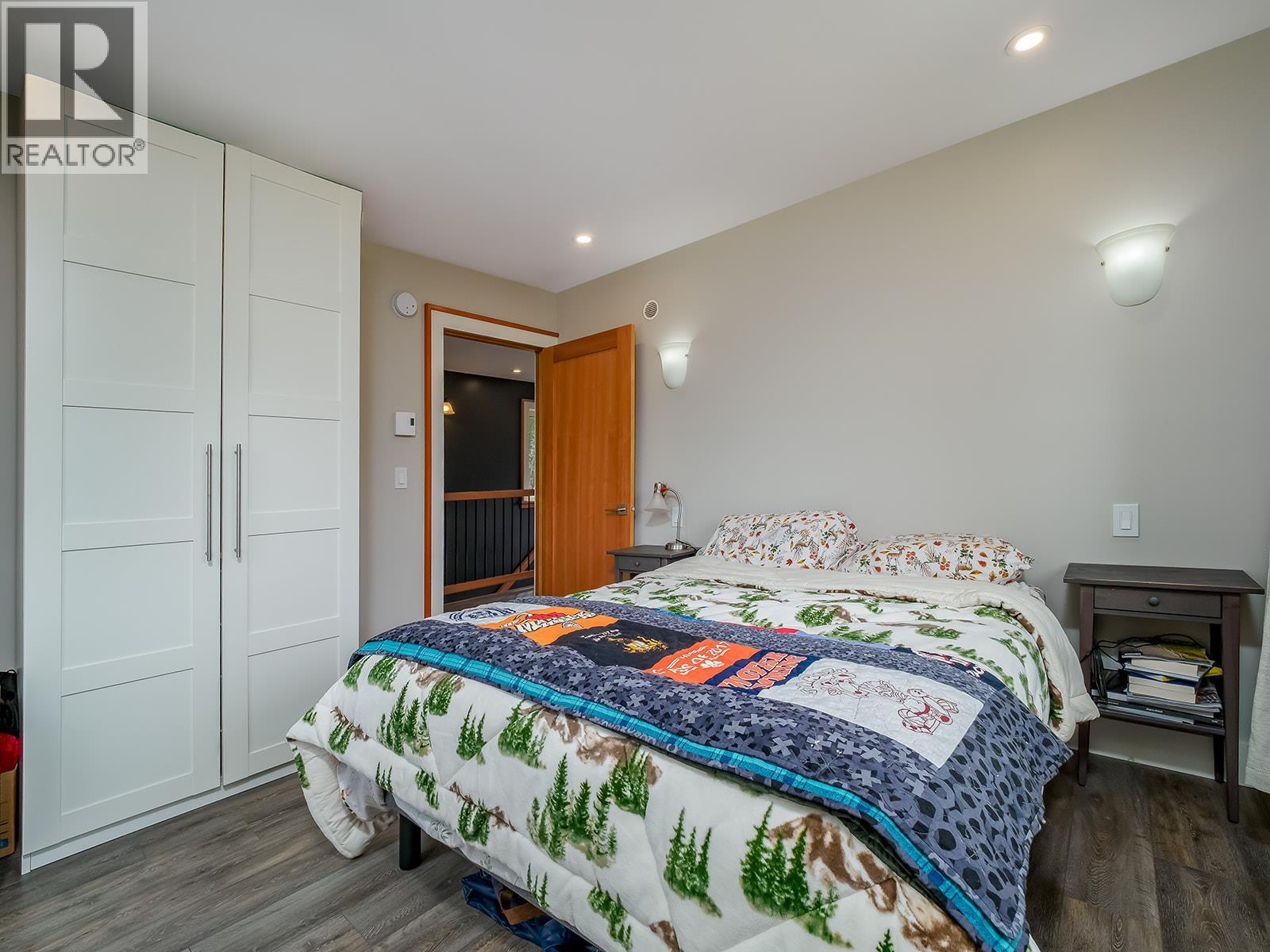 1360 Campbell Road - 17